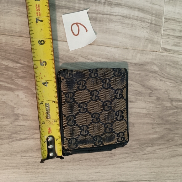 Authentic GUCCI GG Logo PVC Leather Bifold Wallet Auth - Picture 8 of 9